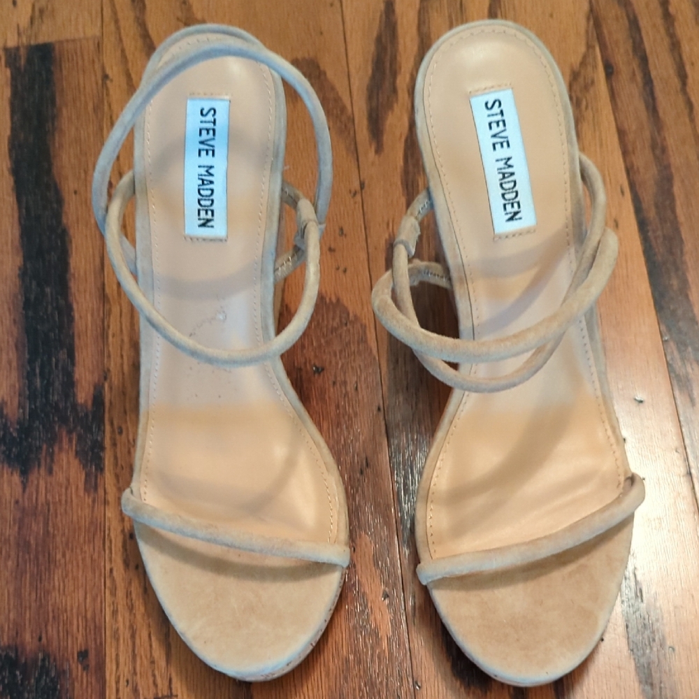 Steve Madden Tan Wedge Sandals